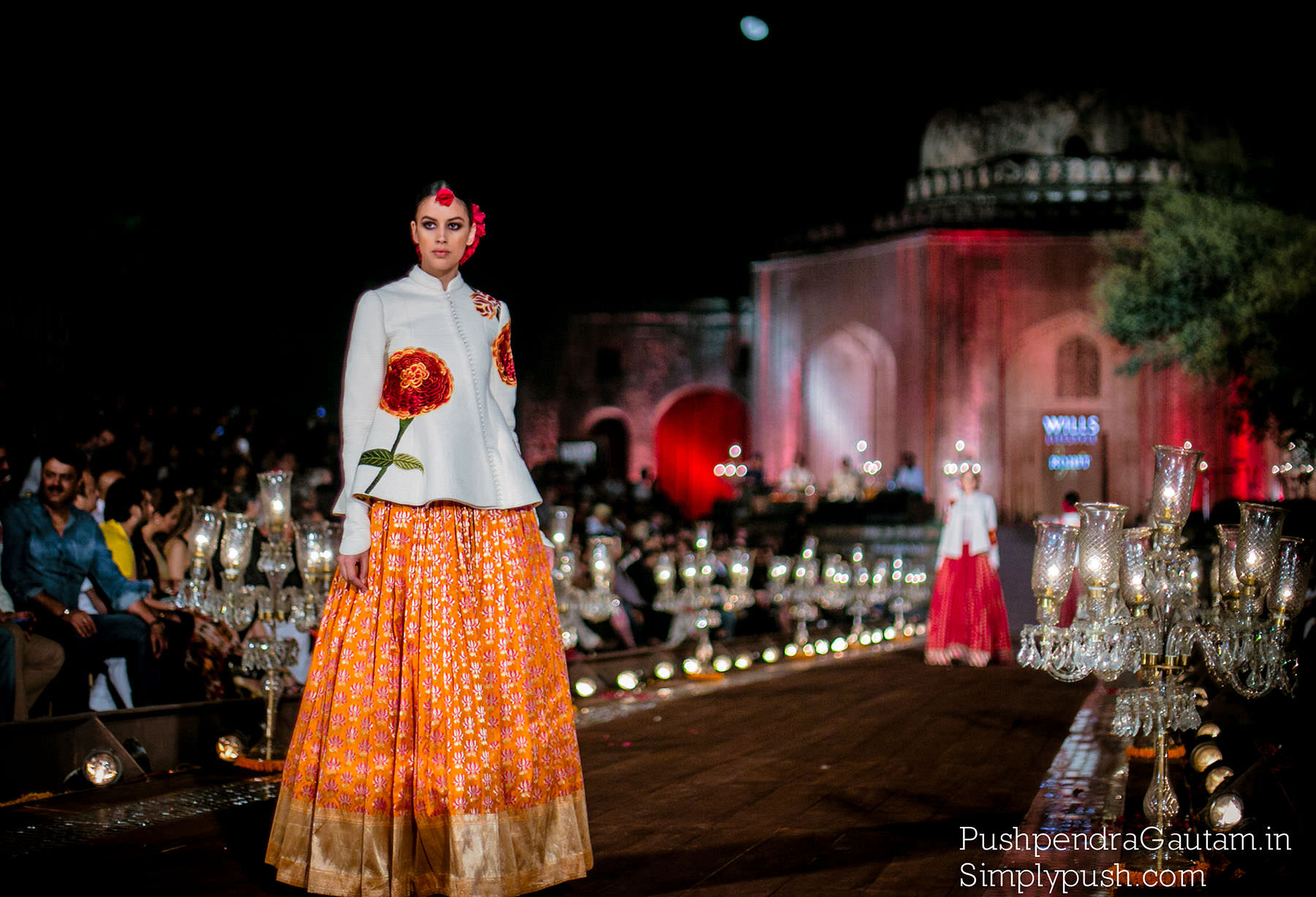 Rohit-bal-grand-finale-wifwss15-quli-khan-tomb-mehrauli-kutub-minar-show-at-wills-lifestyle-india-fashion-week-ss15-Rohit-bal-fashion-show-india-at-wills-india-fashion-week-pushpendragautam-pics-event-photographer-india